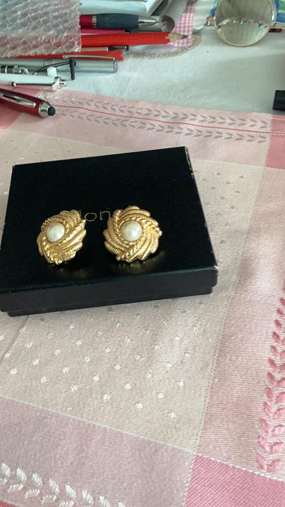 Monet oorbellen, Verzenden, Zo goed als nieuw, Overige materialen