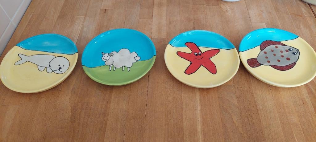 4 texxxel texel bordjes kees de waal, Huis en Inrichting, Keuken | Servies, Ophalen of Verzenden, Aardewerk, Wedgwood, Bord(en)