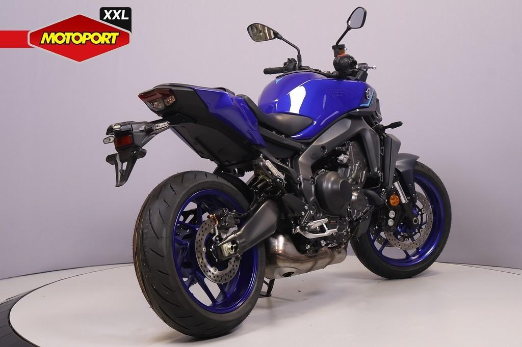 Yamaha MT 09 - foto 3