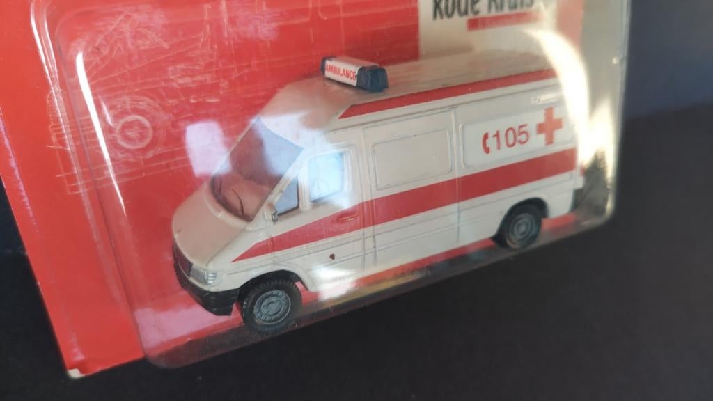 Mercedes Benz Sprinter Rode Kruis Vlaanderen Siku Pol, Hobby en Vrije tijd, Modelauto's | Overige schalen, Schlittenbacherstrasse 60 Lüdenscheid Germany