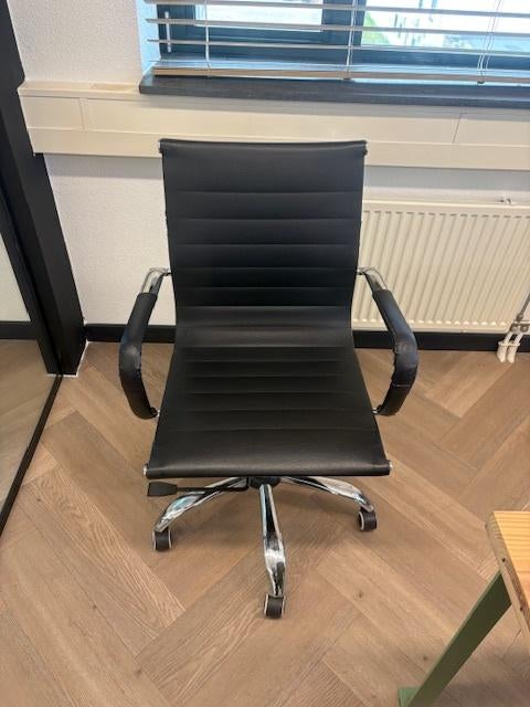 15 stuks bureaustoelen ophalen 28 april, Huis en Inrichting, Bureaustoelen, Gebruikt, Bureaustoel, Zwart, Ophalen