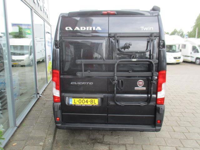 Adria TWIN 640 SPX 160 PK Automaat!, Automaat, Ringverwarming, Treinzit, Bedrijf