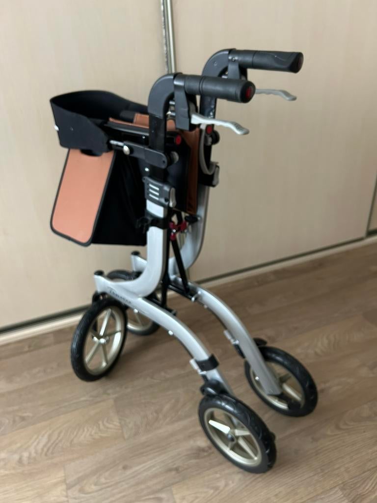 Travixx by Medipoint lichtgewicht luxe rollator, Ophalen of Verzenden, Lichtgewicht, Zo goed als nieuw
