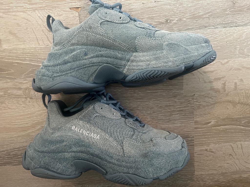 Balenciaga sneakers tripple S maat 40, Kleding | Dames, Schoenen, Balenciaga, Overige kleuren, Ophalen of Verzenden, Sneakers of Gympen