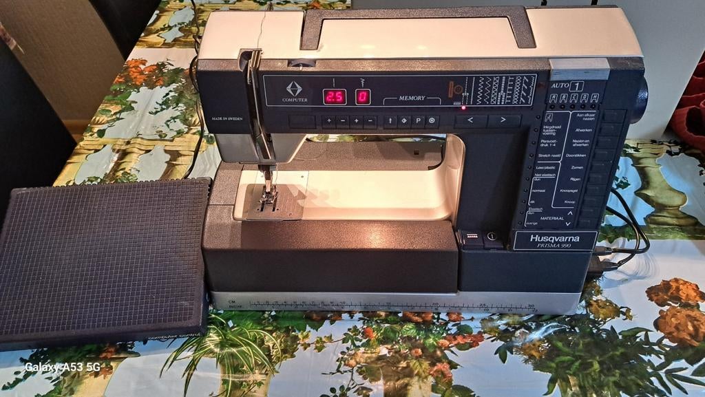 Naaimachine husqvarna 990 prisma, Ophalen of Verzenden, Gebruikt, Naaimachine, Husqvarna