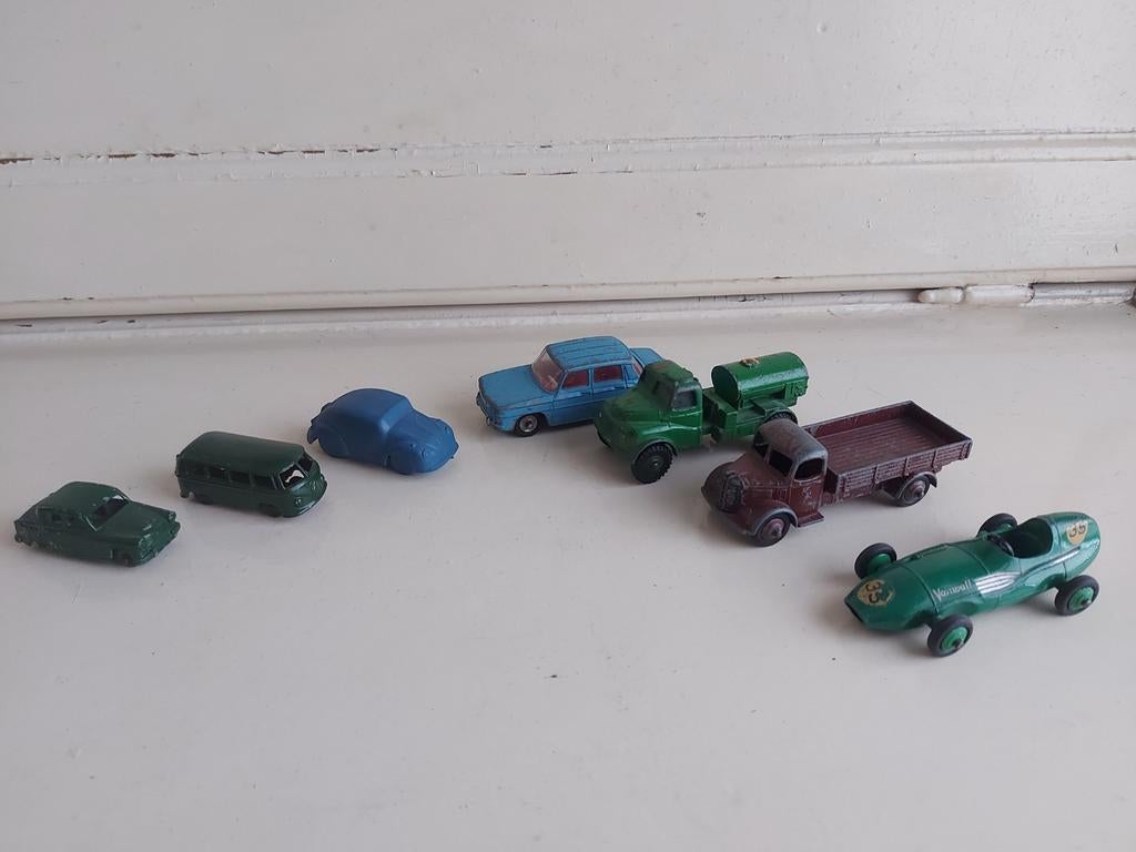 7 x oude auto ,dinky toy enzo..., Ophalen of Verzenden