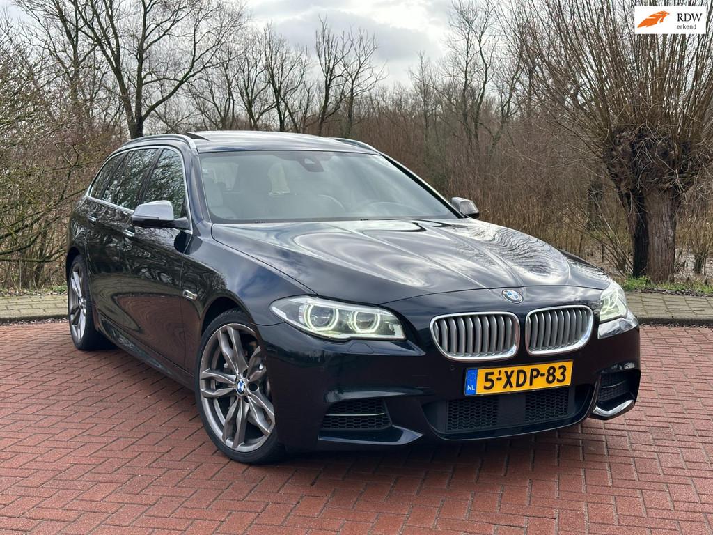 BMW 5-serie Touring M550xd Nap/Pano/Softclose/H&K/Full optie, Auto's, BMW, Automaat, Gebruikt, Euro 6, 2993 cc