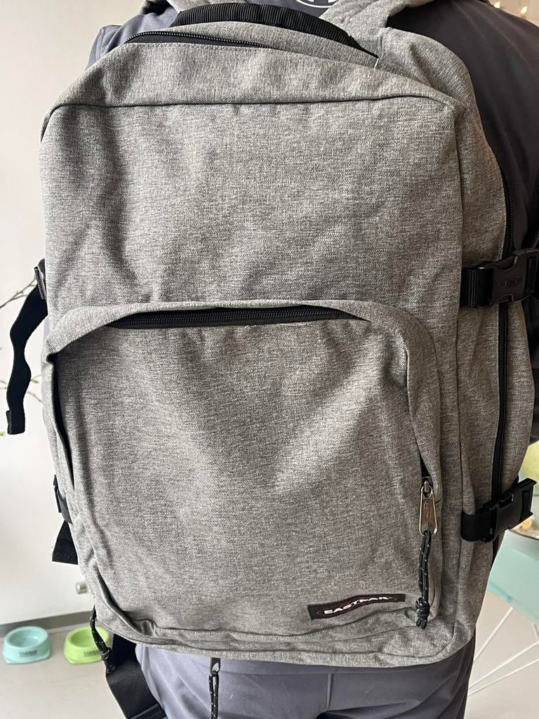 Eastpak hachet rugzakken, Ophalen of Verzenden, Zo goed als nieuw, Eastpak, 30 tot 45 cm