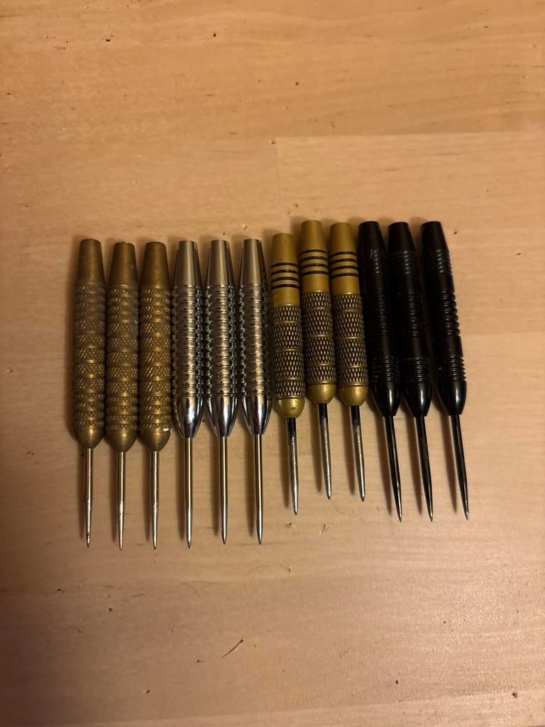 Diverse dartpijlen, Ophalen of Verzenden, Gebruikt, Pijlen