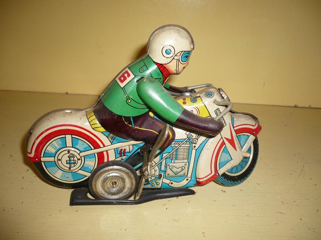 Mie18<> blikken motor made in china opwindbaar, Verzenden