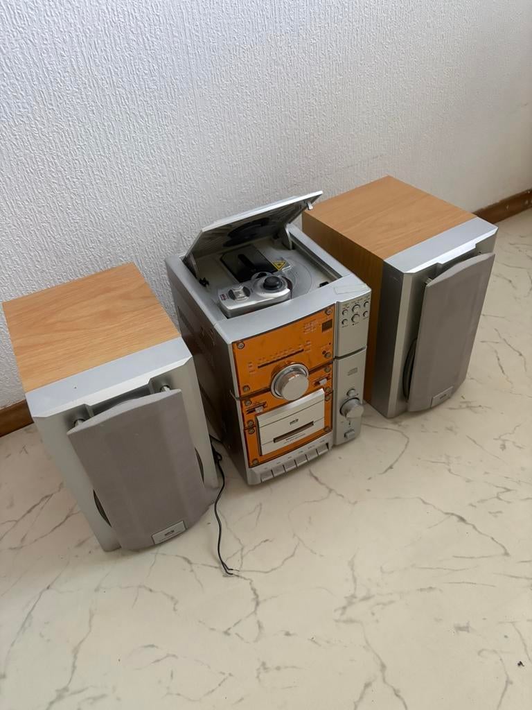 MINI CD -RADIO en Cassette Displayer, Ophalen, Zo goed als nieuw, Overige merken