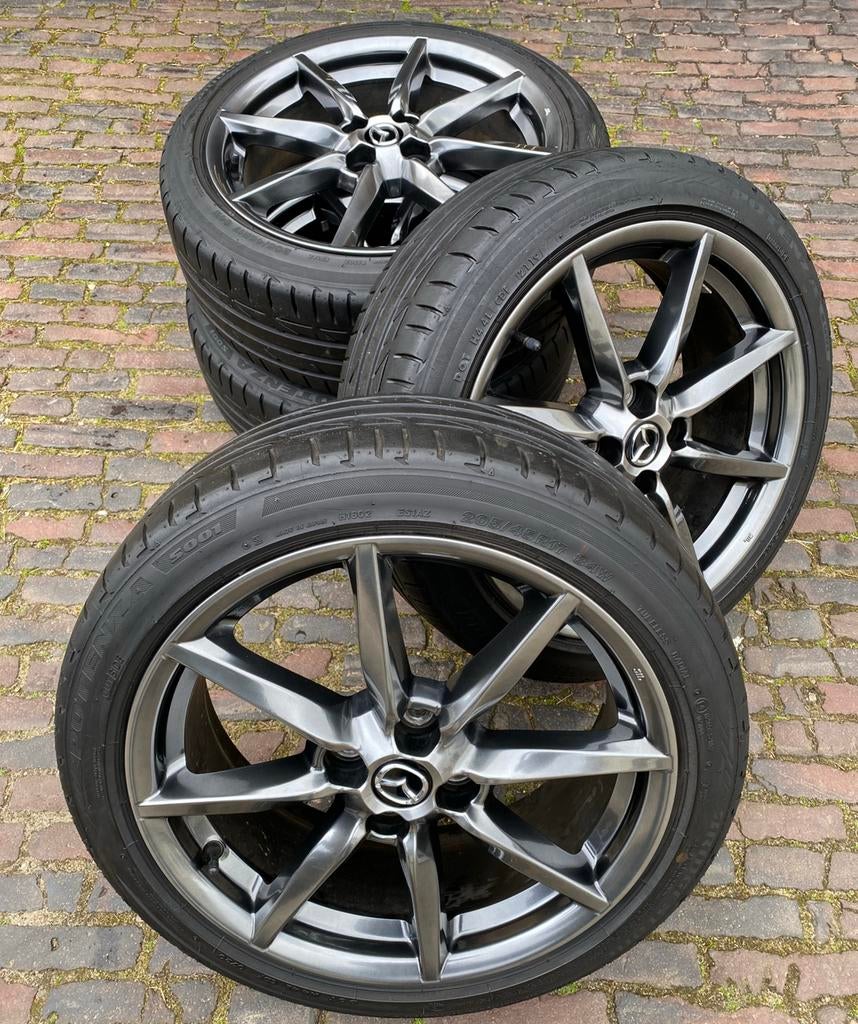 Mazda MX5 gunmetal velgen + 205/45 R17 Bridgestone banden, Auto-onderdelen, Banden en Velgen, Gebruikt, Banden en Velgen, 17 inch