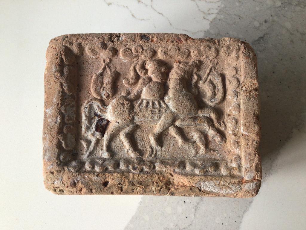 Haardsteen Luik 16e eeuw (bodemvondst), Ophalen of Verzenden