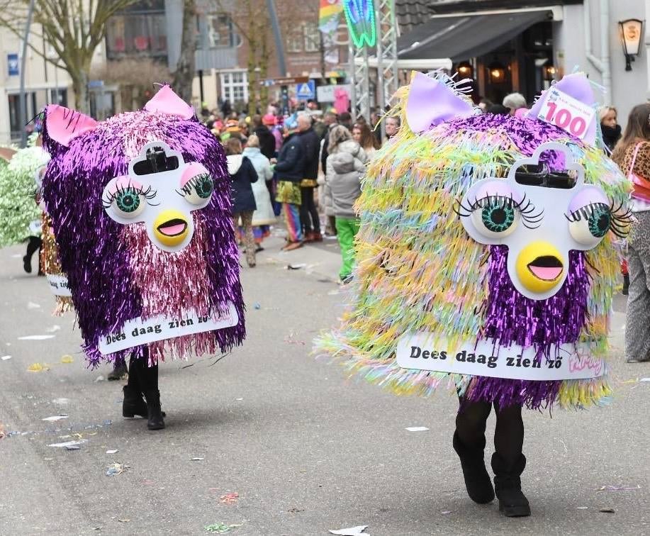 4x Furby Kostuum Carnaval Themafeest Decoratie, Ophalen, Zo goed als nieuw, Carnaval, Kleding