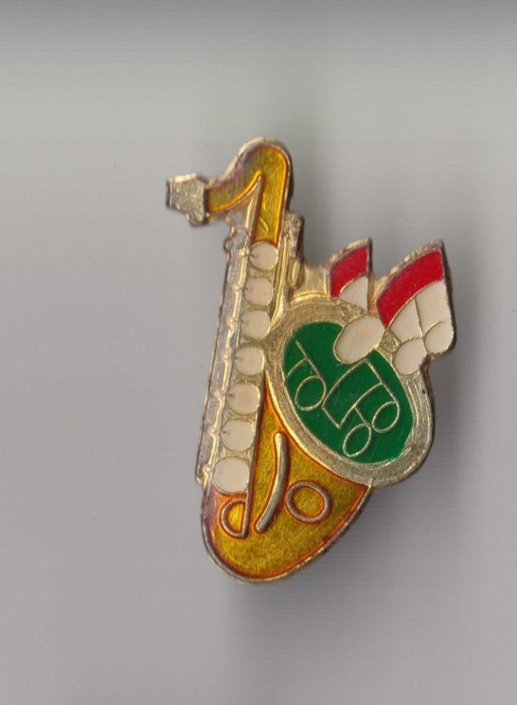 Saxofoon pin Saxophone, Gebruikt, Niet vindbaar, Niet vindbaar, Speldje of Pin