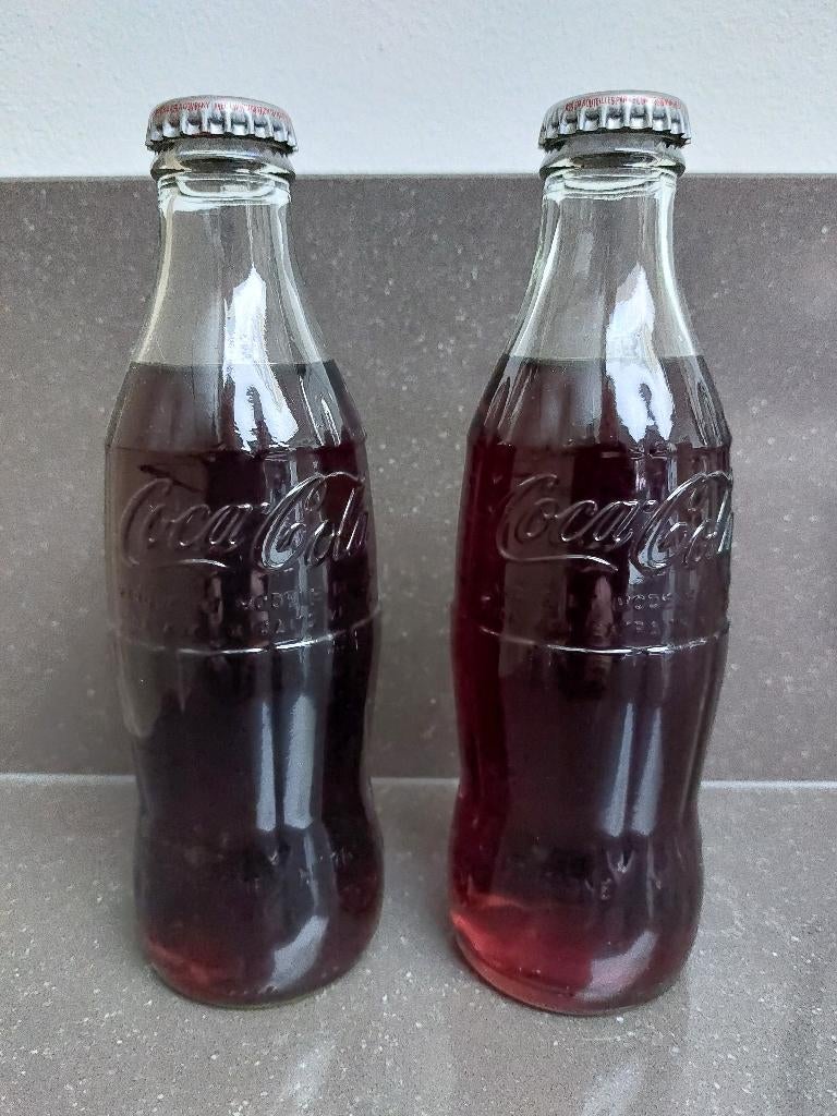 Cola flesjes 2x (kleine flesjes) 25 cl. uit Frankrijk 1999, Ophalen of Verzenden, Zo goed als nieuw, Overige typen