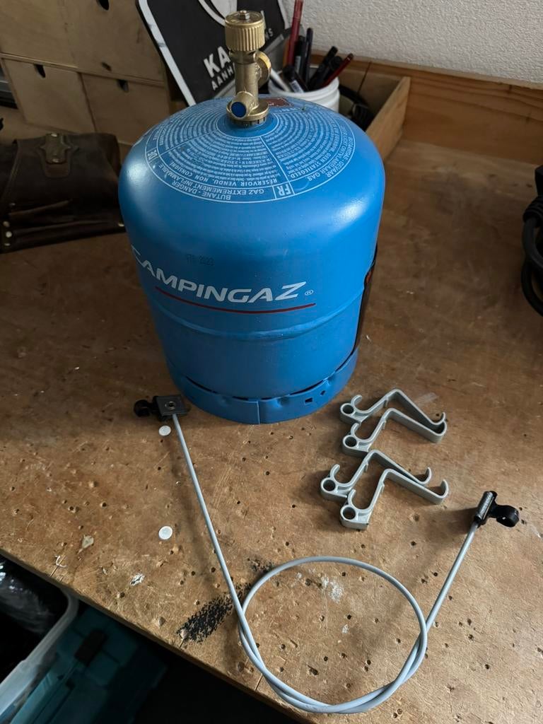 Gasfles / onderdelen vw transporter california T5 / T6.1, Caravans en Kamperen, Ophalen, Zo goed als nieuw