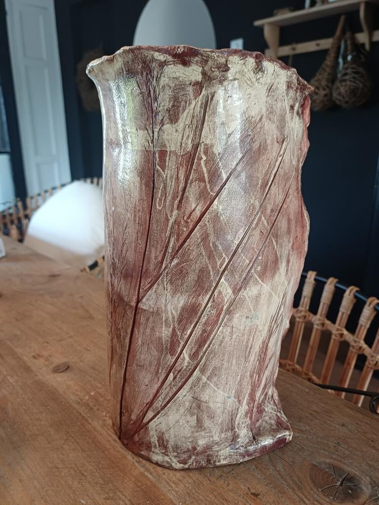 Unieke handgemaakte vouwvaas van keramiek, Antiek en Kunst, Antiek | Vazen, Ophalen of Verzenden