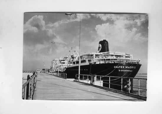 scheepvaart-foto-caltex madrid, Ophalen of Verzenden, Zo goed als nieuw, Motorboot, Boek of Tijdschrift