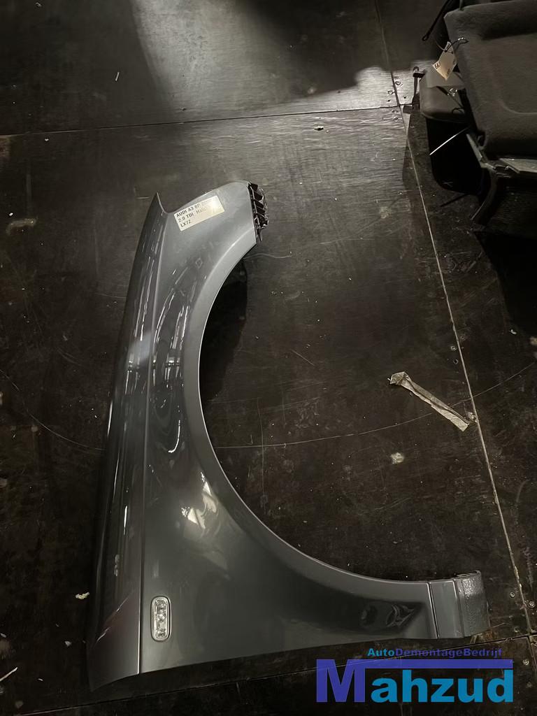 AUDI A3 8P HATCHBACK Grijs LX7Z Rechts Voorscherm 2003-2013, Gebruikt, AUDI AG, Auto-Union-Strasse 1
85045  Ingolstadt, DE, Kundenbetreuung@audi.de