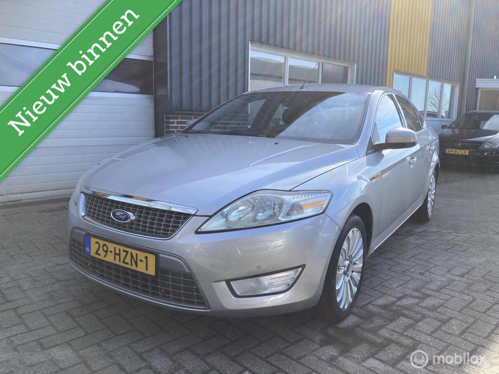 Ford Mondeo 2.0-16V Titanium ZEER NETJES!, 145 pk, Gebruikt, 4 cilinders, Origineel Nederlands