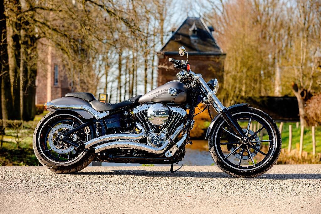 Harley Davidson FXSB Breakout, Motoren, Motoren | Harley-Davidson, 2 cilinders, 1690 cc, Particulier, Meer dan 35 kW