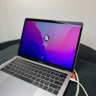 Macbook pro 13 inch 2016 i7 16GB 256 SSD macOS Monterey, Ophalen of Verzenden