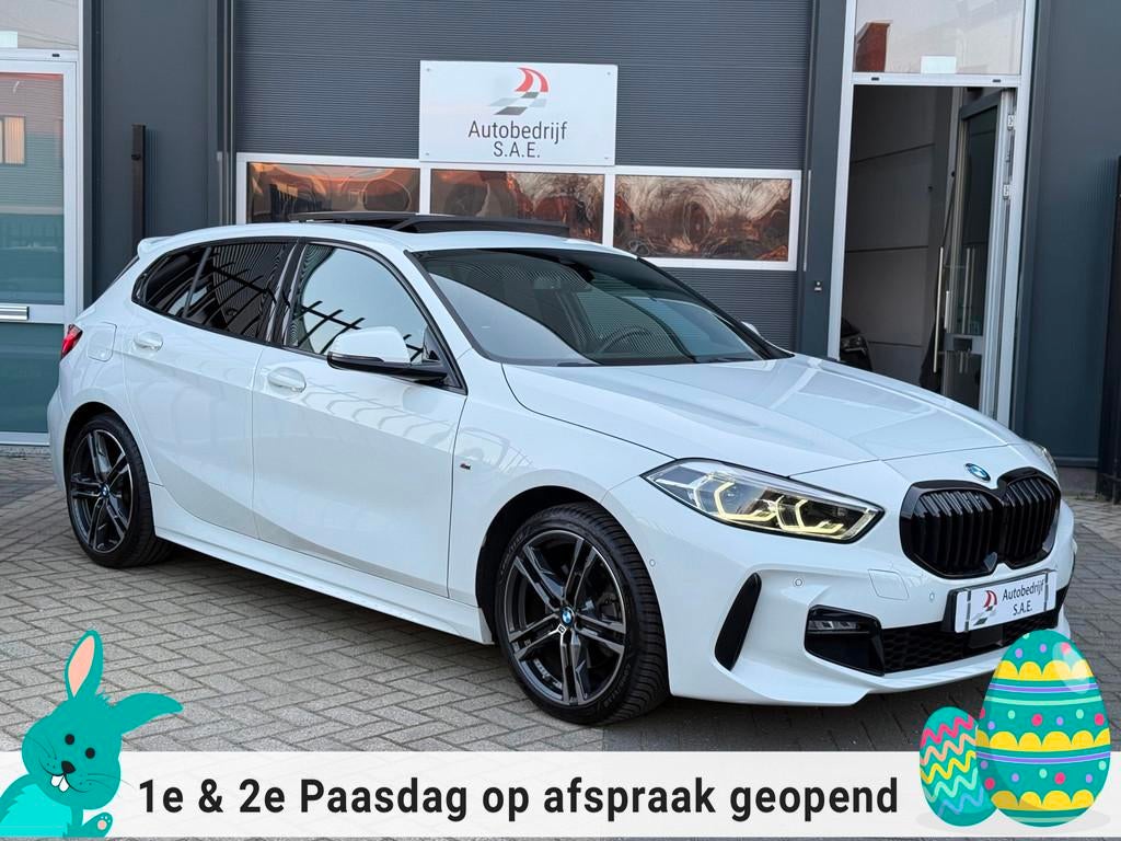 BMW 1-serie 118i M Sport PANO|M SEAT| CARPLAY |SFEER |LED !, 136 pk, Gebruikt, Wit, Origineel Nederlands