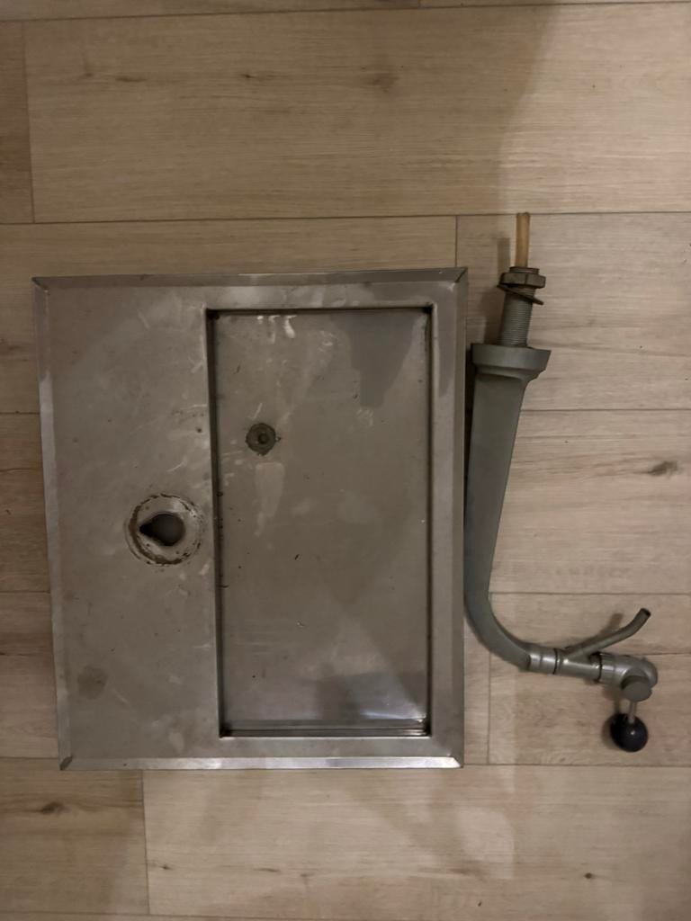 Tapkraan met bladplaat (roostertje mist), Ophalen of Verzenden, Gebruikt