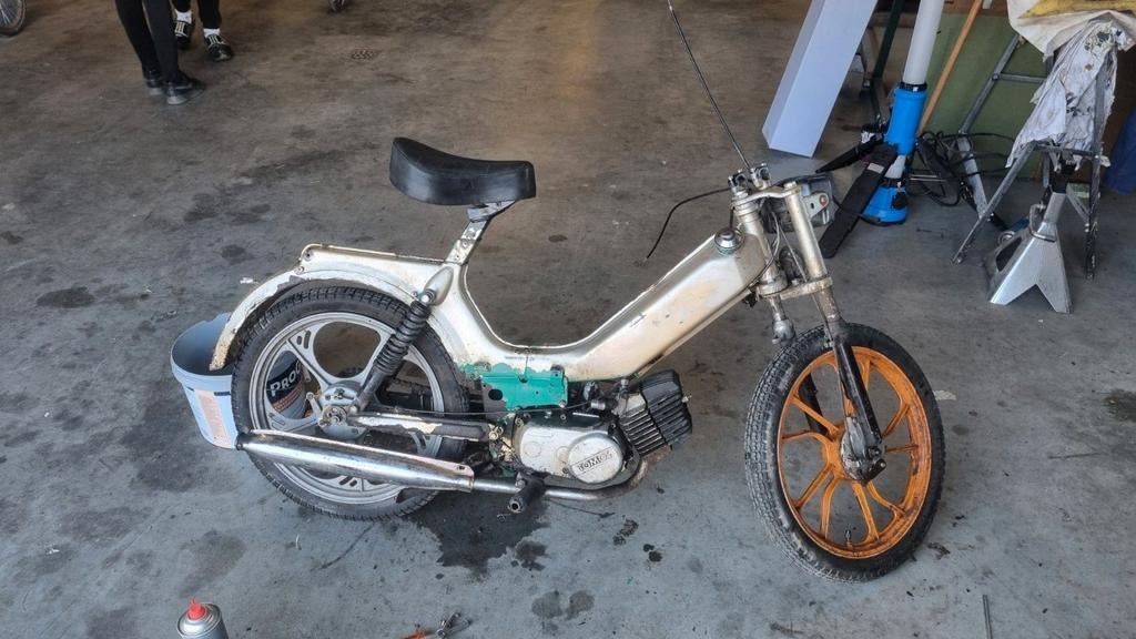 Gezocht: Tomos brommer (loop of sloop, zonder kenteken), Ophalen of Verzenden