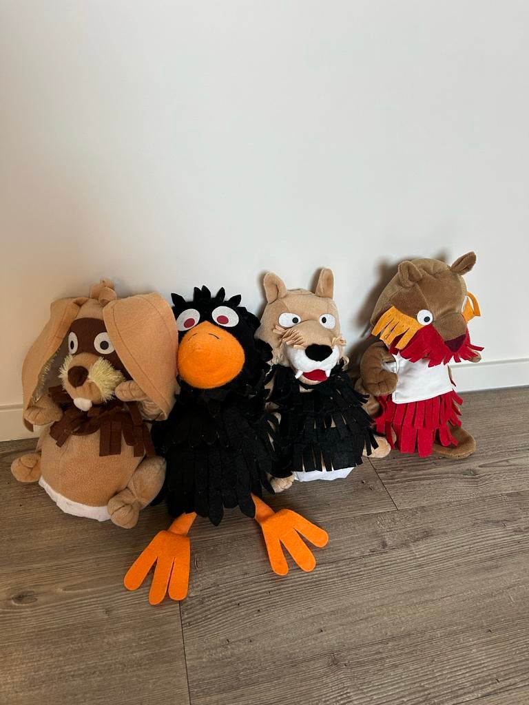 Vier handpoppen Fabeltjeskrant, Gebruikt, Overige merken, Overige karakters, Overige typen