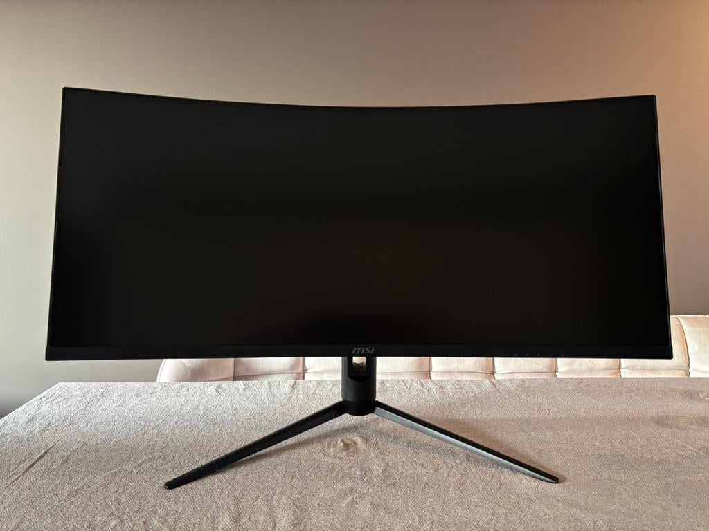 MSI MAG342CQPV - QHD Ultrawide Curved Gaming Monitor, Hoofdtelefoonaansluiting, VA, Zo goed als nieuw, HDMI