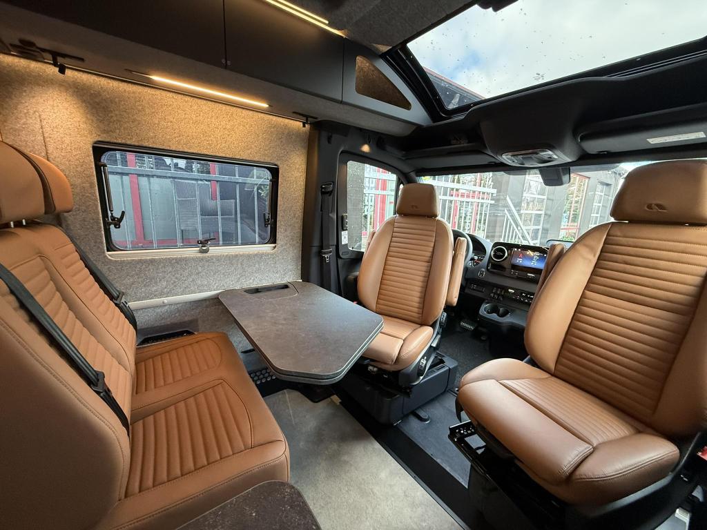 Adria Super-Twin 700 SGX 4x4 - Pop-up hefdak, Automaat, Adria Mobil, Koelkast, Bedrijf