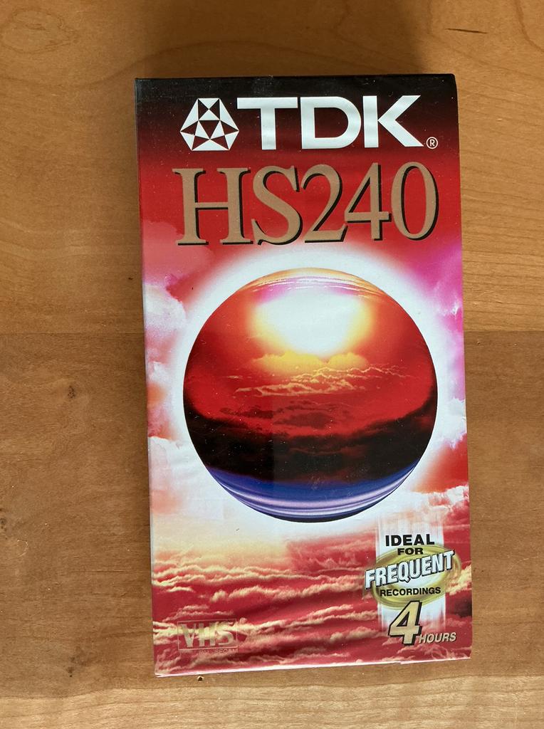 VHS VIDEO cassette TDK HS 240 nieuw in verpakking, Alle leeftijden, Ophalen of Verzenden, Nieuw in verpakking, Overige genres