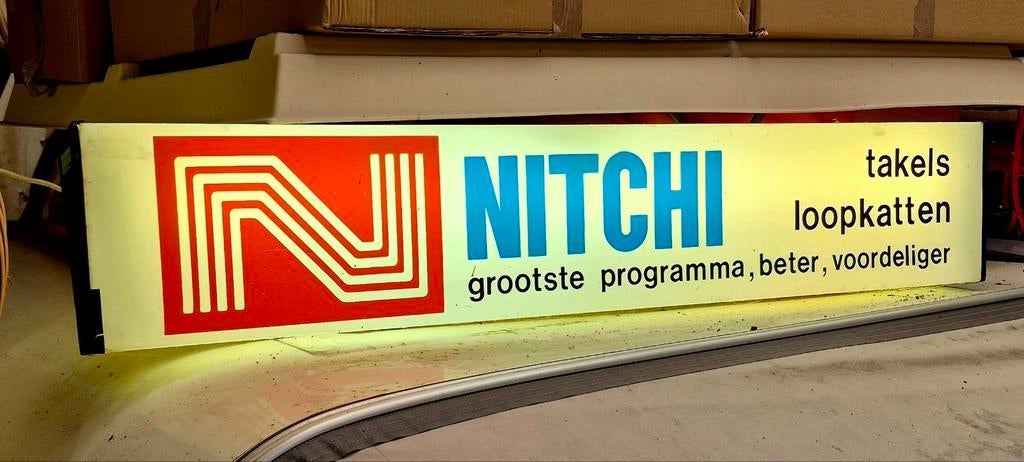 2 industriële, XL lichtbakken NITCHI takels, loopkatten, Ophalen, Gebruikt, Lichtbak of (neon) lamp