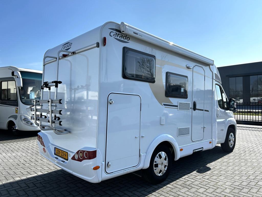 Carado V 132 Dwarsbed/5.95M/euro-6/xl-garage/compact, Caravans en Kamperen, Campers, Bedrijf, Tot en met 3, 5 tot 6 meter, Carado