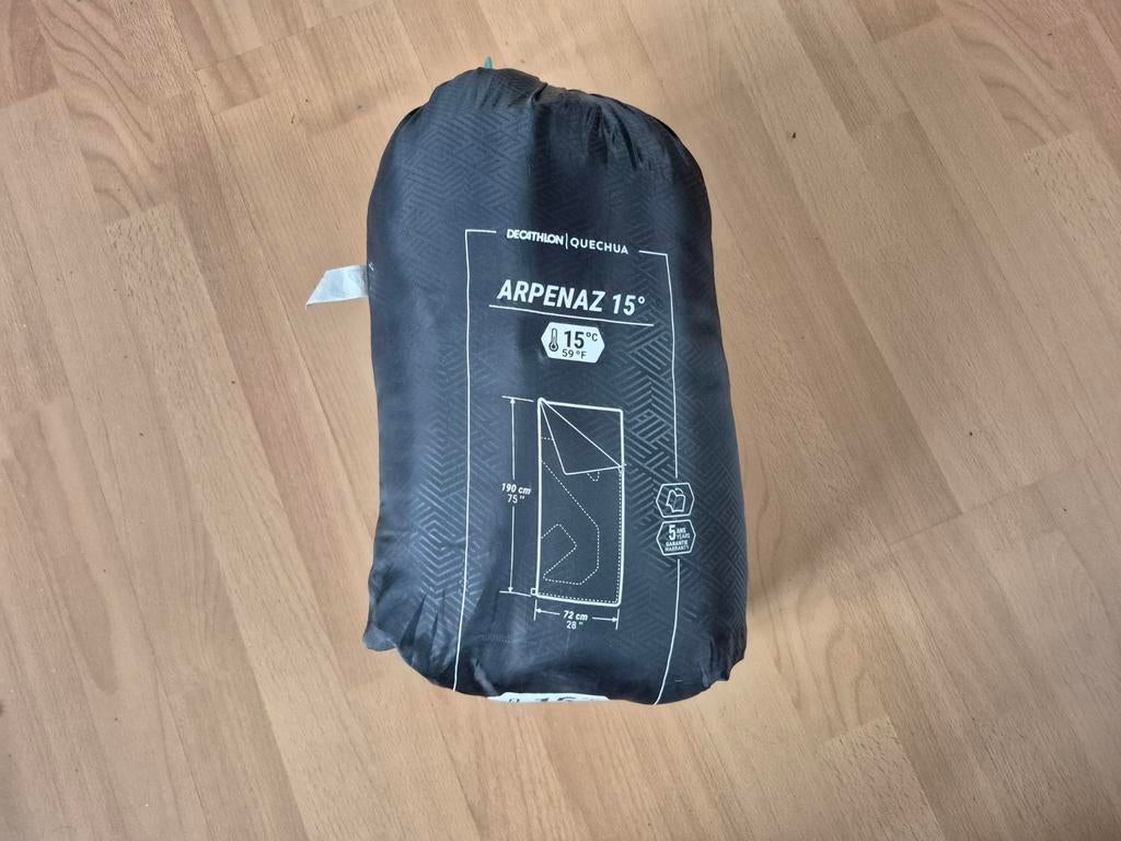 Decathlon slaapzak, Caravans en Kamperen, Slaapzakken, Ophalen of Verzenden, Zo goed als nieuw