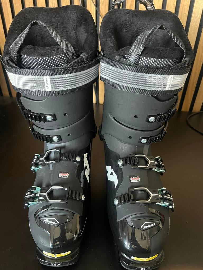 Nordica Speedmachine 105 W skischoenen maat 26.5, Sport en Fitness, Skiën en Langlaufen, Ophalen, Schoenen, Zo goed als nieuw