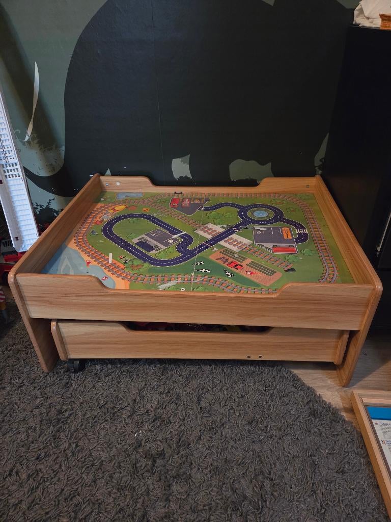 Speeltafel met lade, Ophalen, Zo goed als nieuw