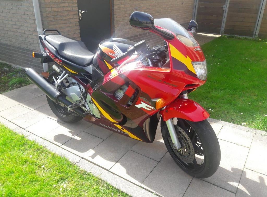 CBR 600 F , EERSTE EIGENAAR,  ONVERZIEKT EN ORIGINELE STAAT, Motoren, Ophalen