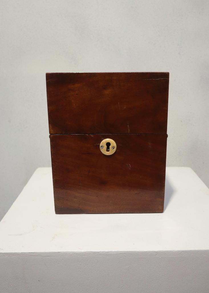 Antiek Engels kistje, Ophalen of Verzenden