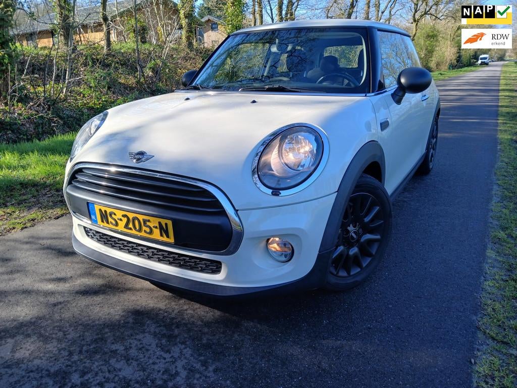 Mini Mini 1.2 One Salt Business |AIRCO+CRUISE+NAVI|, Voorwielaandrijving, Gebruikt, Euro 6, 4 stoelen