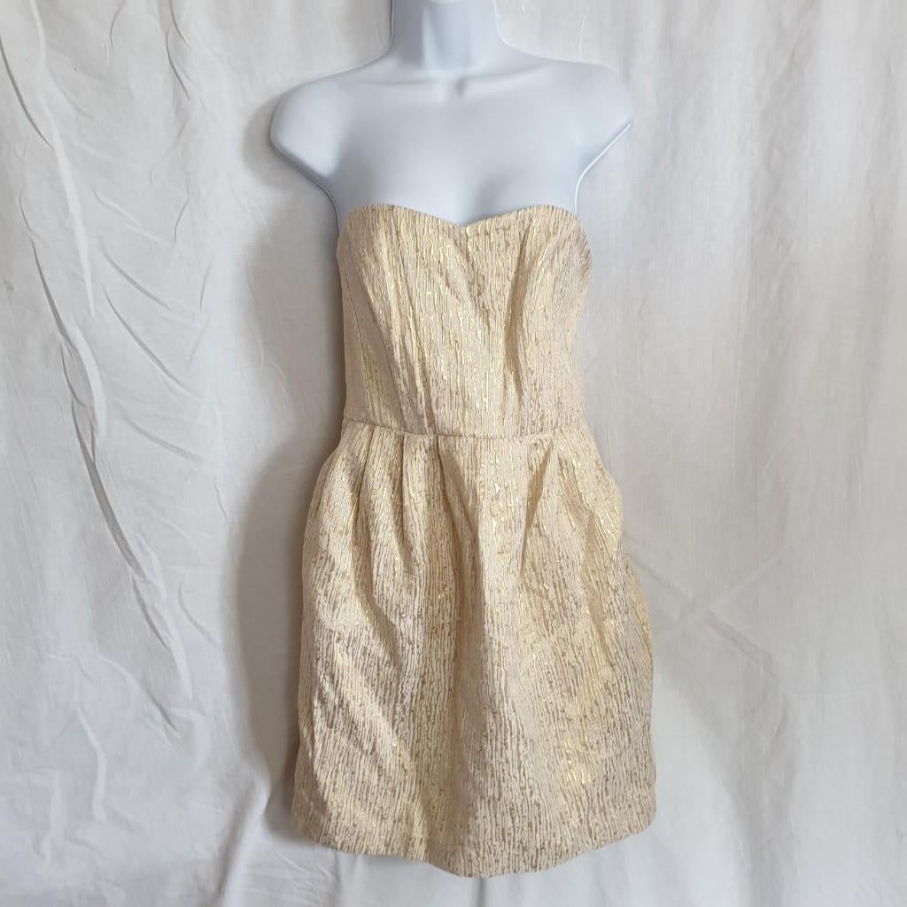 Mooie goudkleurige cocktailjurk. Mt 38. Merk H&M, Maat 38/40 (M), ., Beige, Ophalen of Verzenden