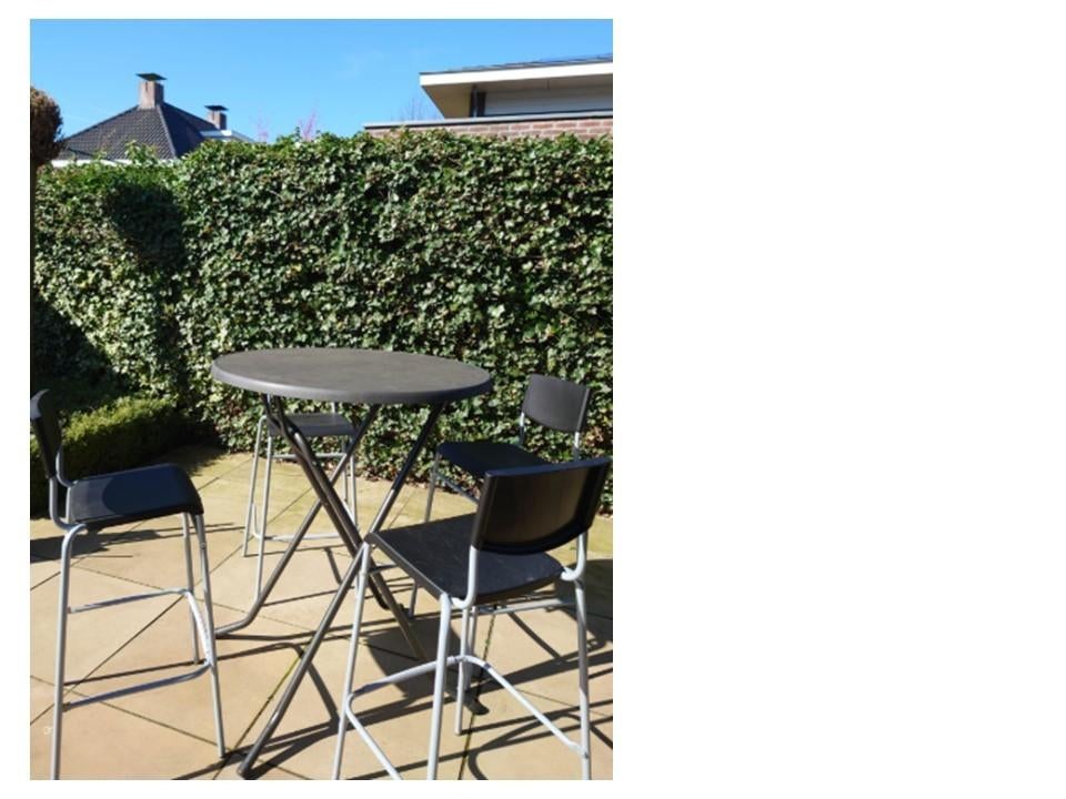 bar tafel en stoelen, Huis en Inrichting, Tafels | Eettafels, Ophalen, Kunststof, 100 tot 150 cm, Nieuw