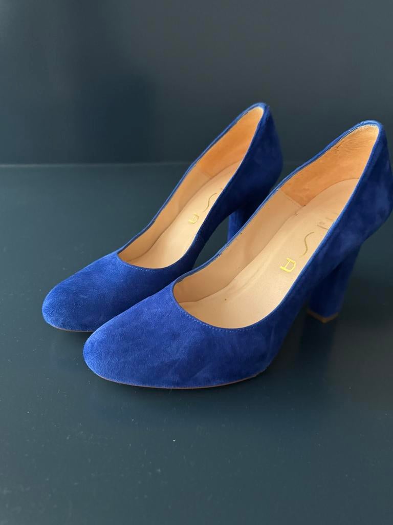 Unisa pump maat 37, Verzenden, Zo goed als nieuw, Blauw