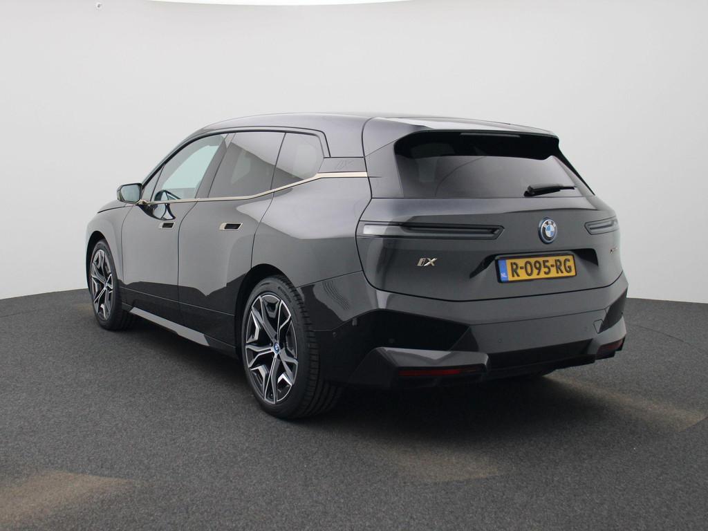 BMW iX xDrive40 Executive 77 kWh | NAVIGATIE | HEAD UP DISPL, Auto's, Automaat, 12 maanden, Gebruikt, 416 km