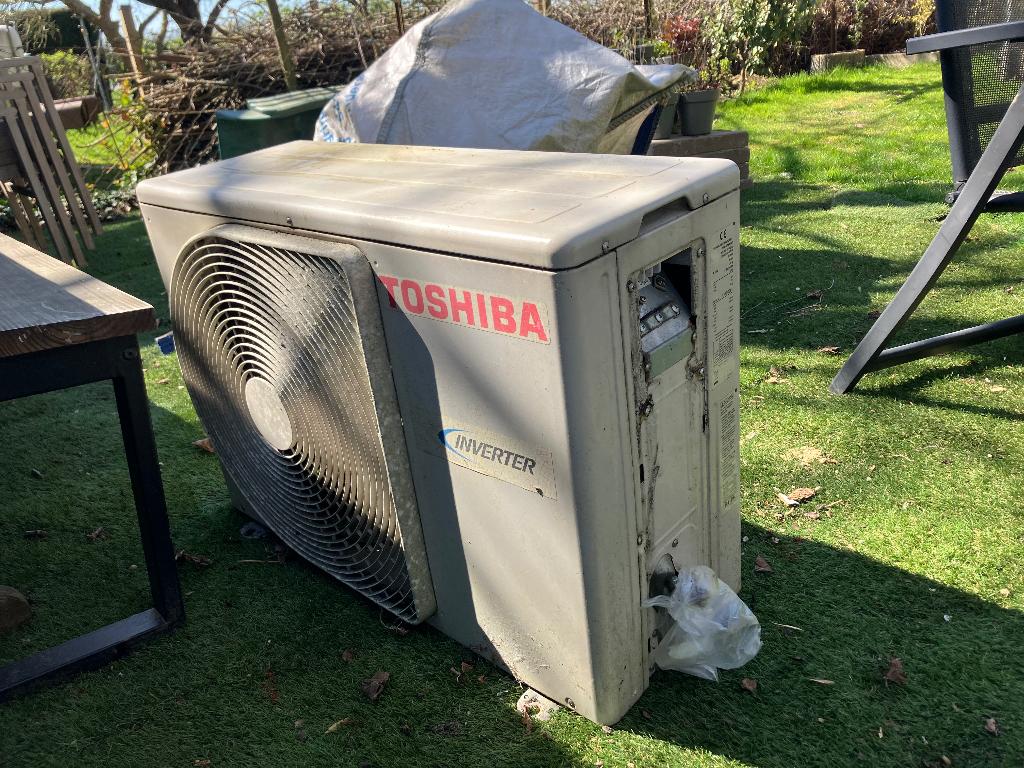 Airco Toshiba split binnen en buiten, Witgoed en Apparatuur, Airco's, Ophalen, Minder dan 60 m³, 3 snelheden of meer, Afstandsbediening