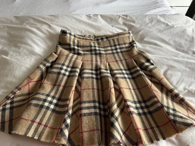 Burberry rok, maat 38/40, ZGAN, Kleding | Dames, Rokken, Maat 38/40 (M), Beige, Ophalen of Verzenden, Zo goed als nieuw