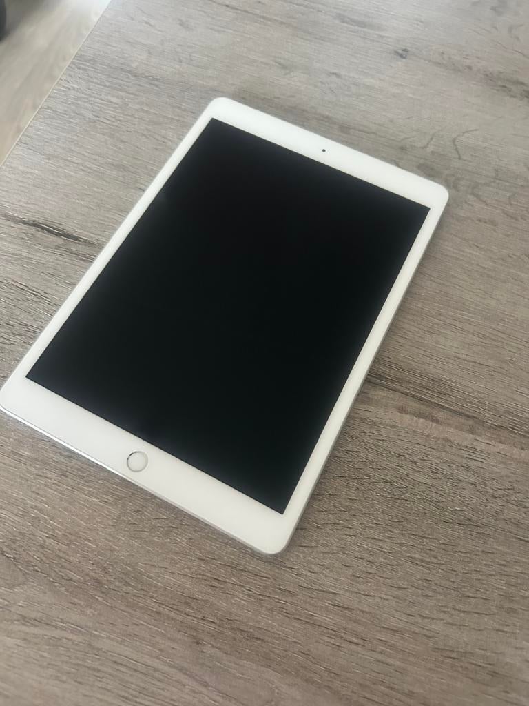 Apple iPad, Computers en Software, Apple iPads, Overige modellen, 10 inch, Zilver, Ophalen of Verzenden
