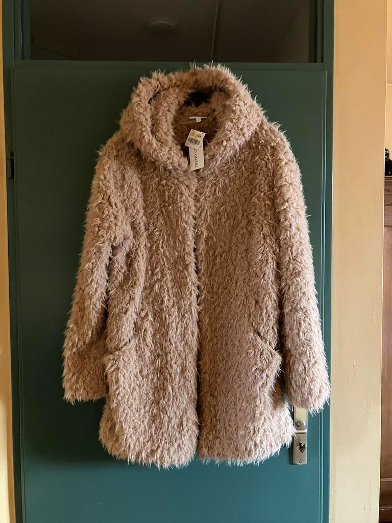 Teddy fluffy vest / jas. Gevoerd. Mt L. Nieuw!, Ophalen of Verzenden, Nieuw, Maat 42/44 (L), Beige